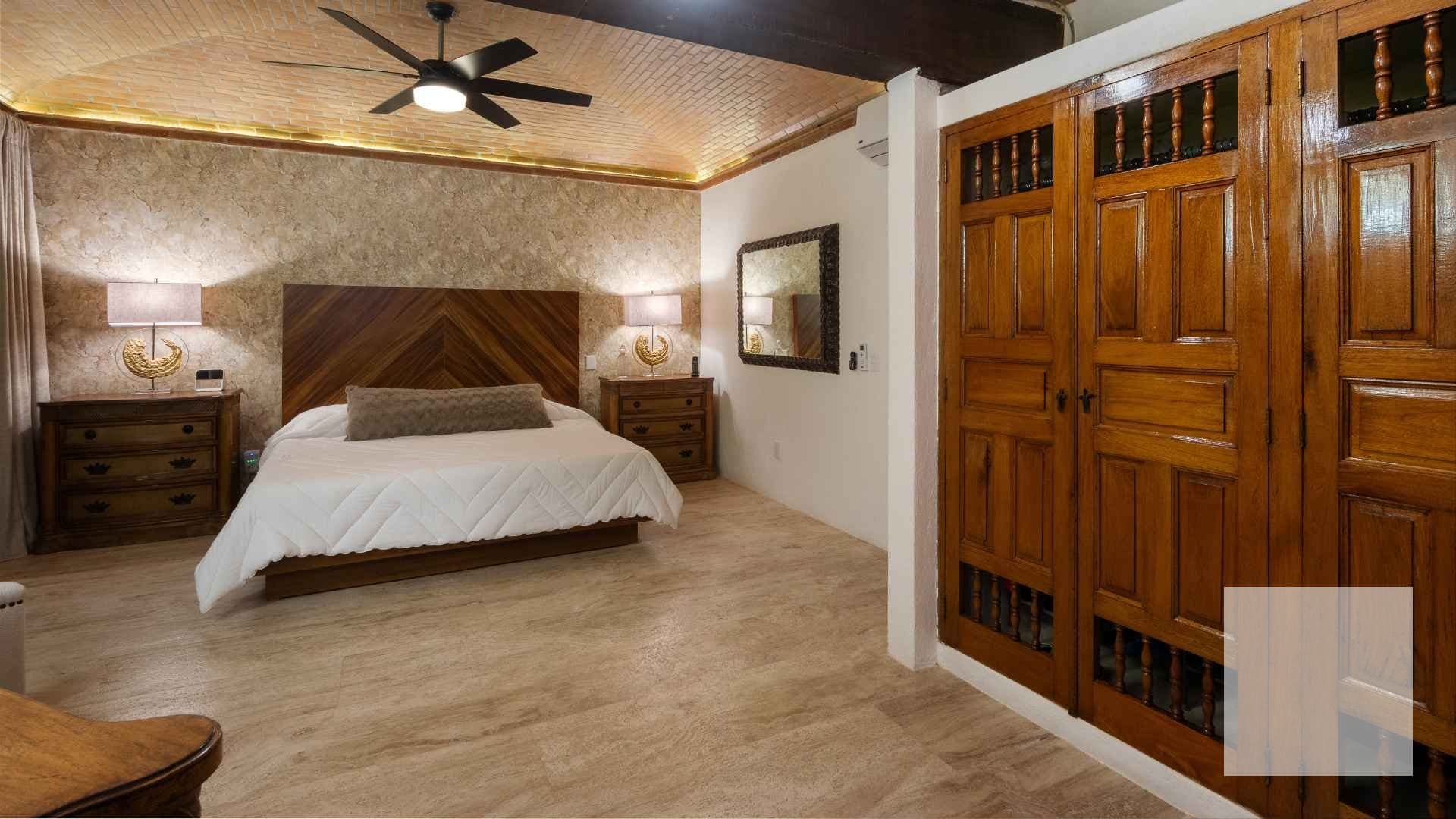 Casa Morada