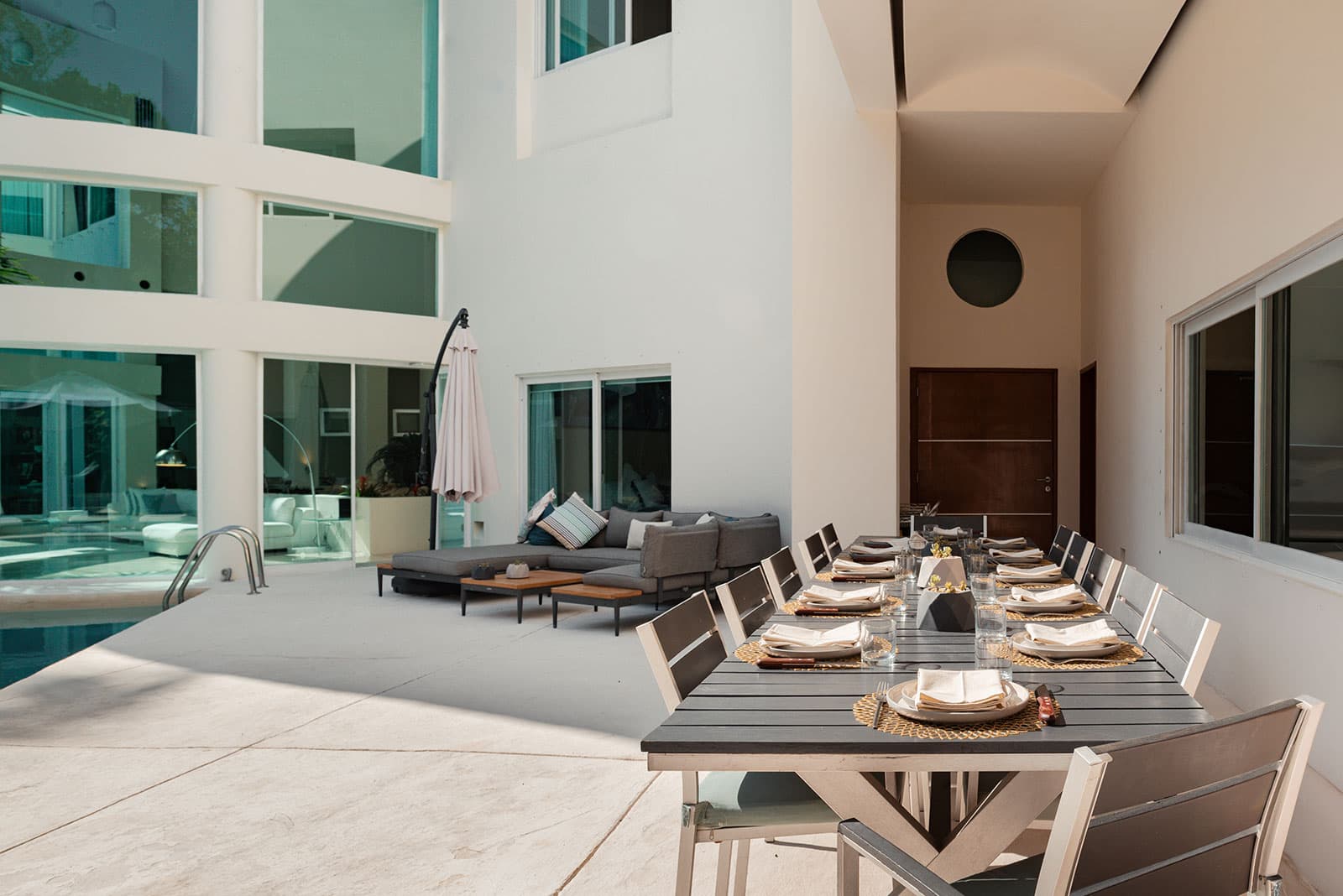 Villa Aqua