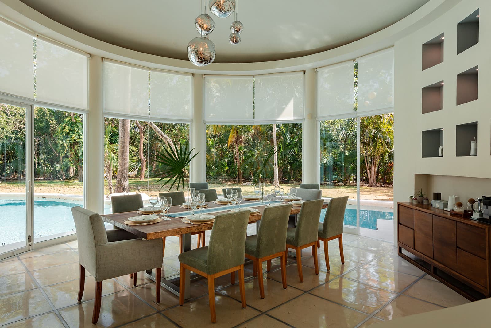 Villa Aqua