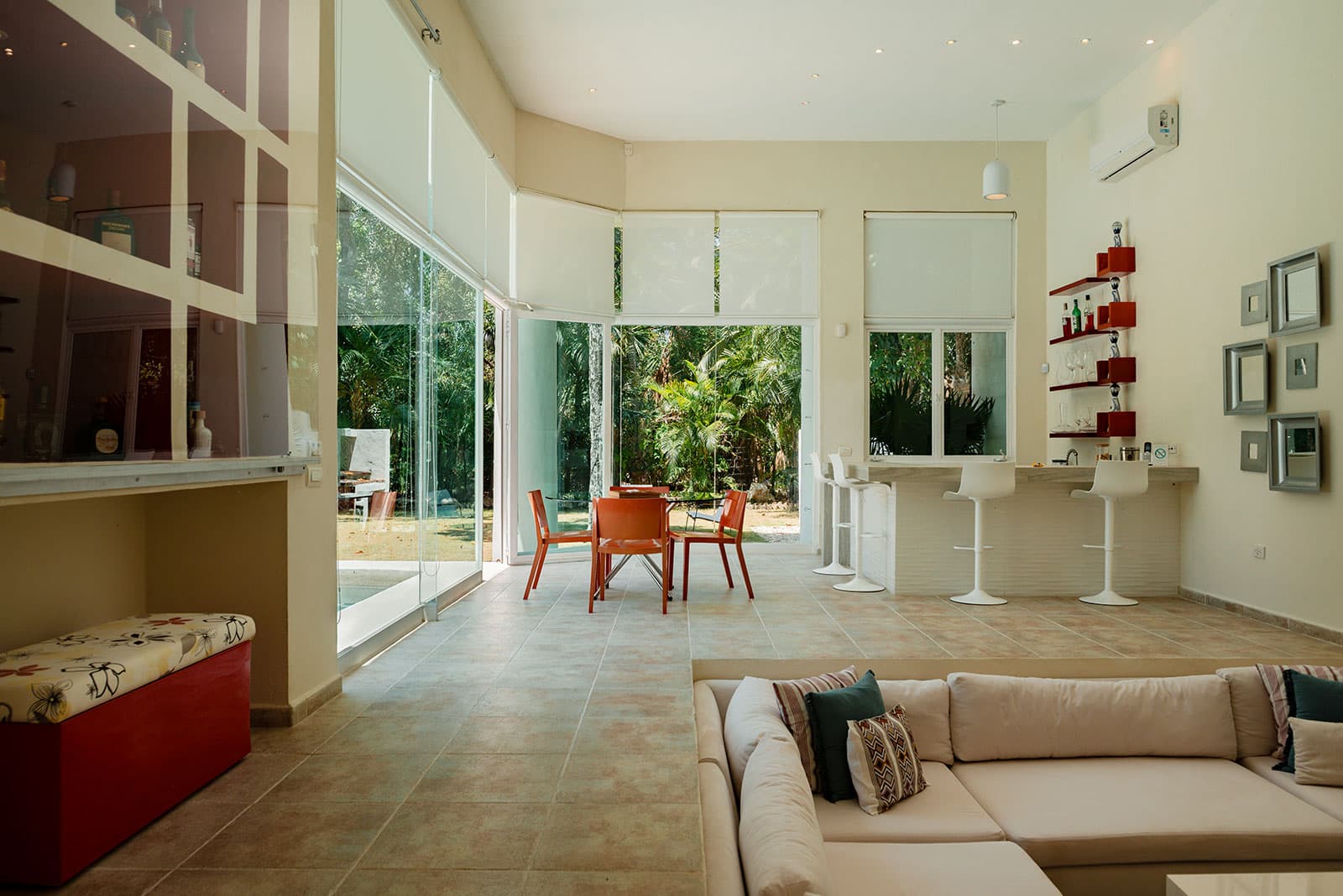 Villa Aqua