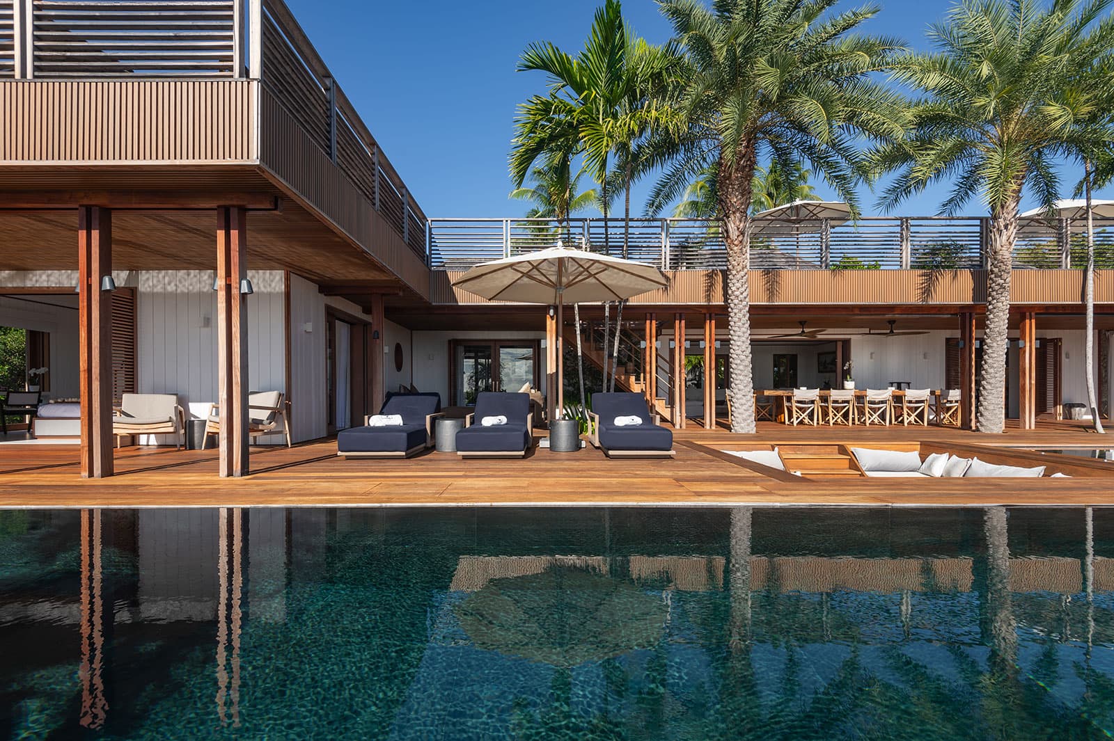 Villa Aura