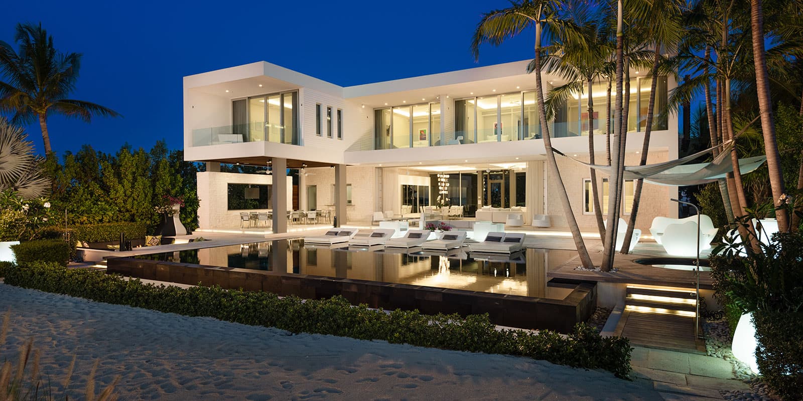 Villa AWA