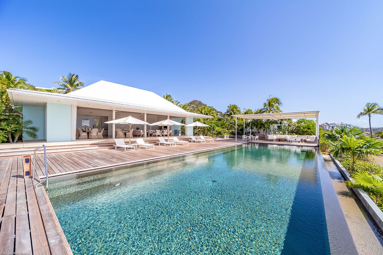 Villa Bow