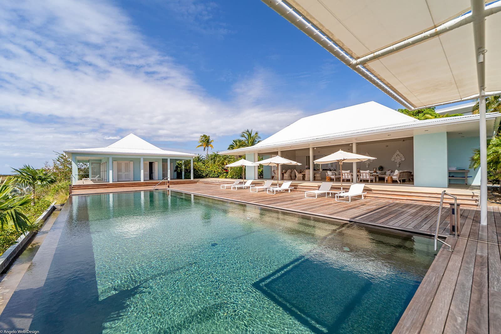 Villa Bow