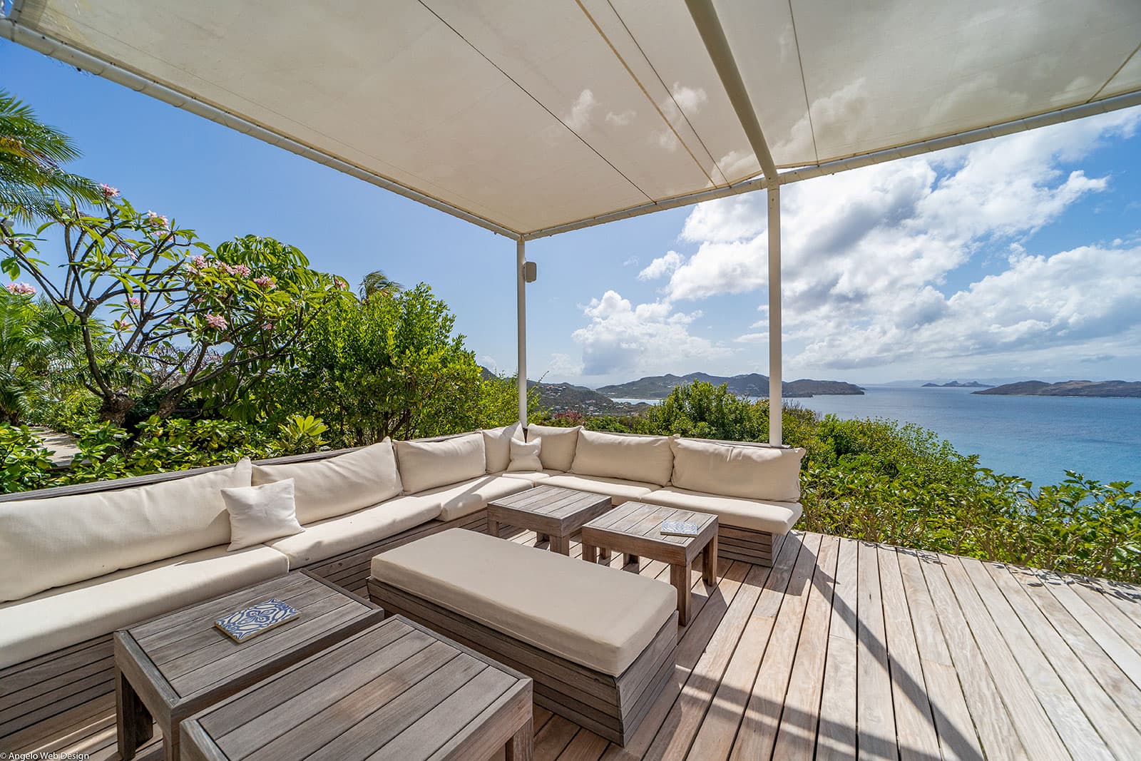 Villa Bow