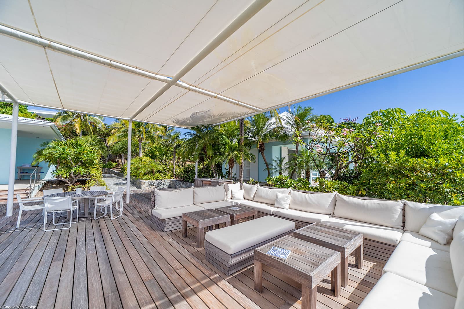 Villa Bow