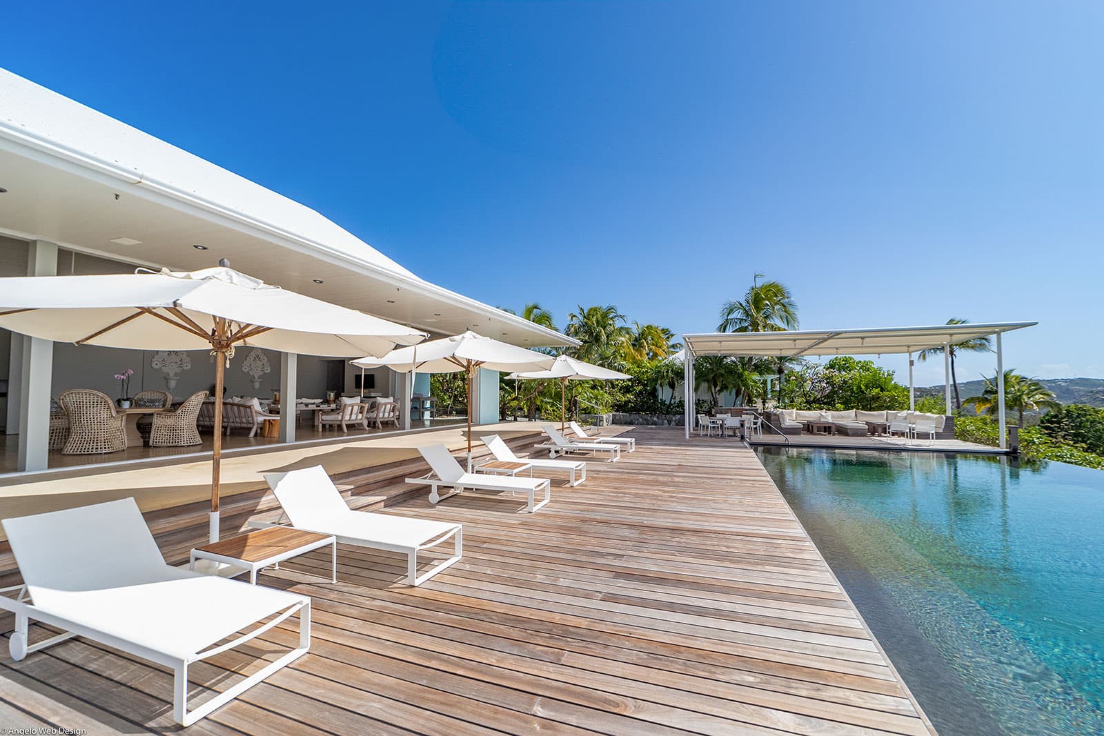 Villa Bow