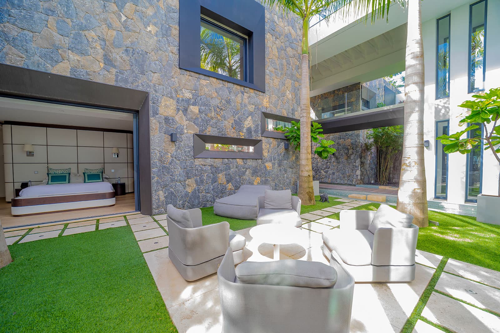 Villa Neo