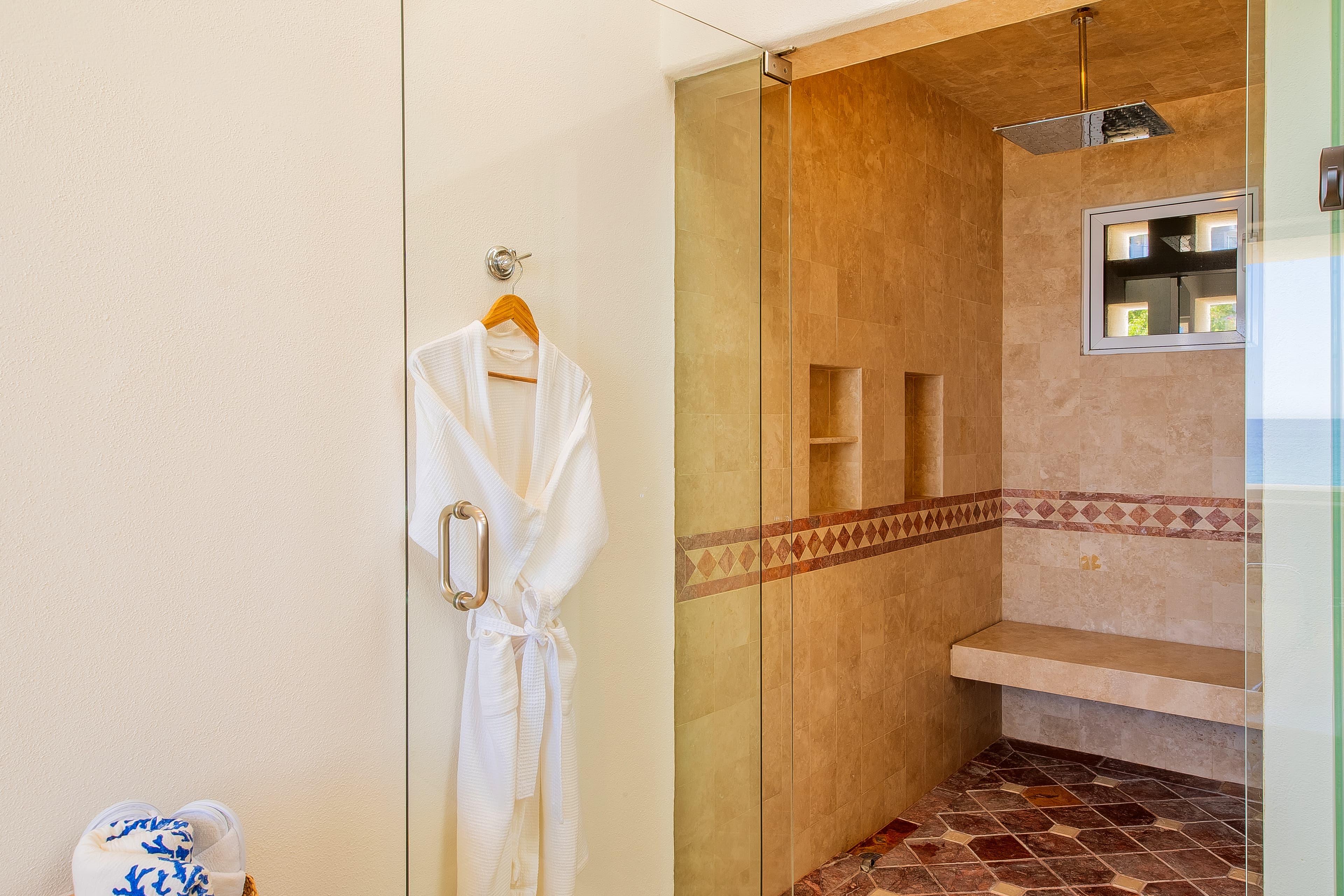 PRIMARY-BEDROOM-DSC08300