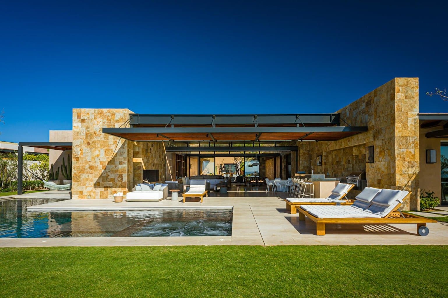 Villa Solaris