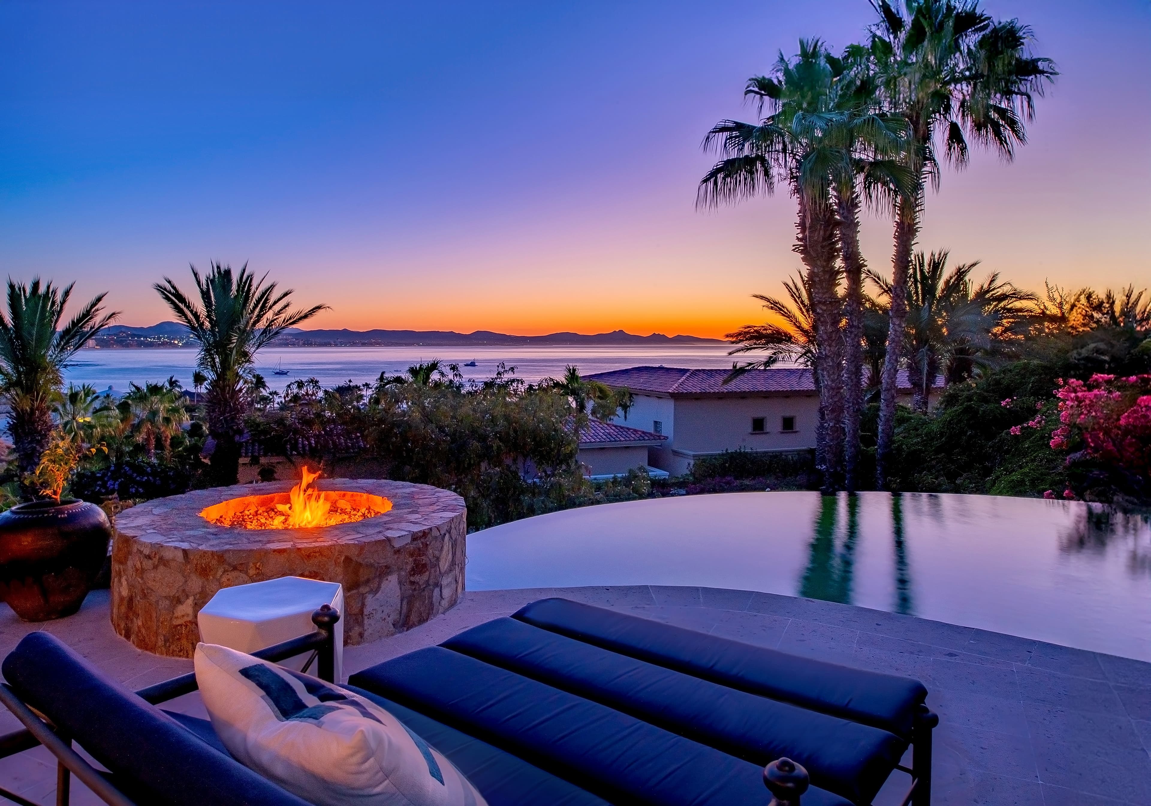 Bella 8 - Fire pit & sunset