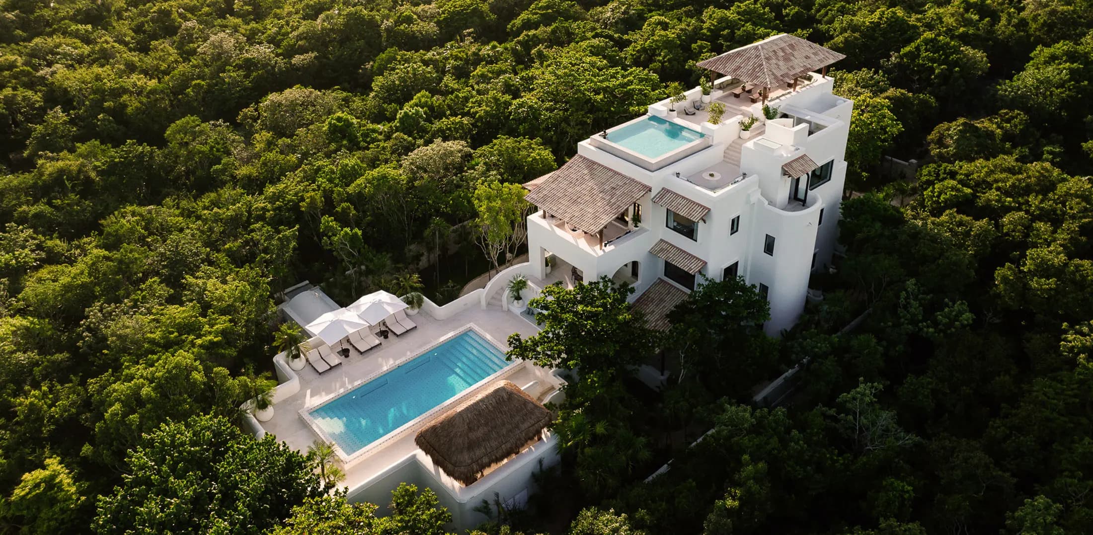 Esencia La Mansion